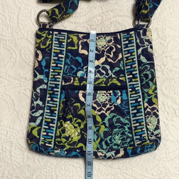Vera Bradley Crossbody Purse Blue with Green Silver Tone Hardware - Picture 12 of 14